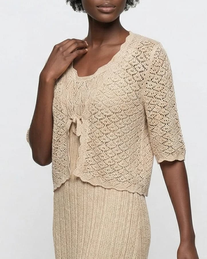 Bolero "Gala" en Punto Calado: La Caricia de Elegancia que Completa tu Look