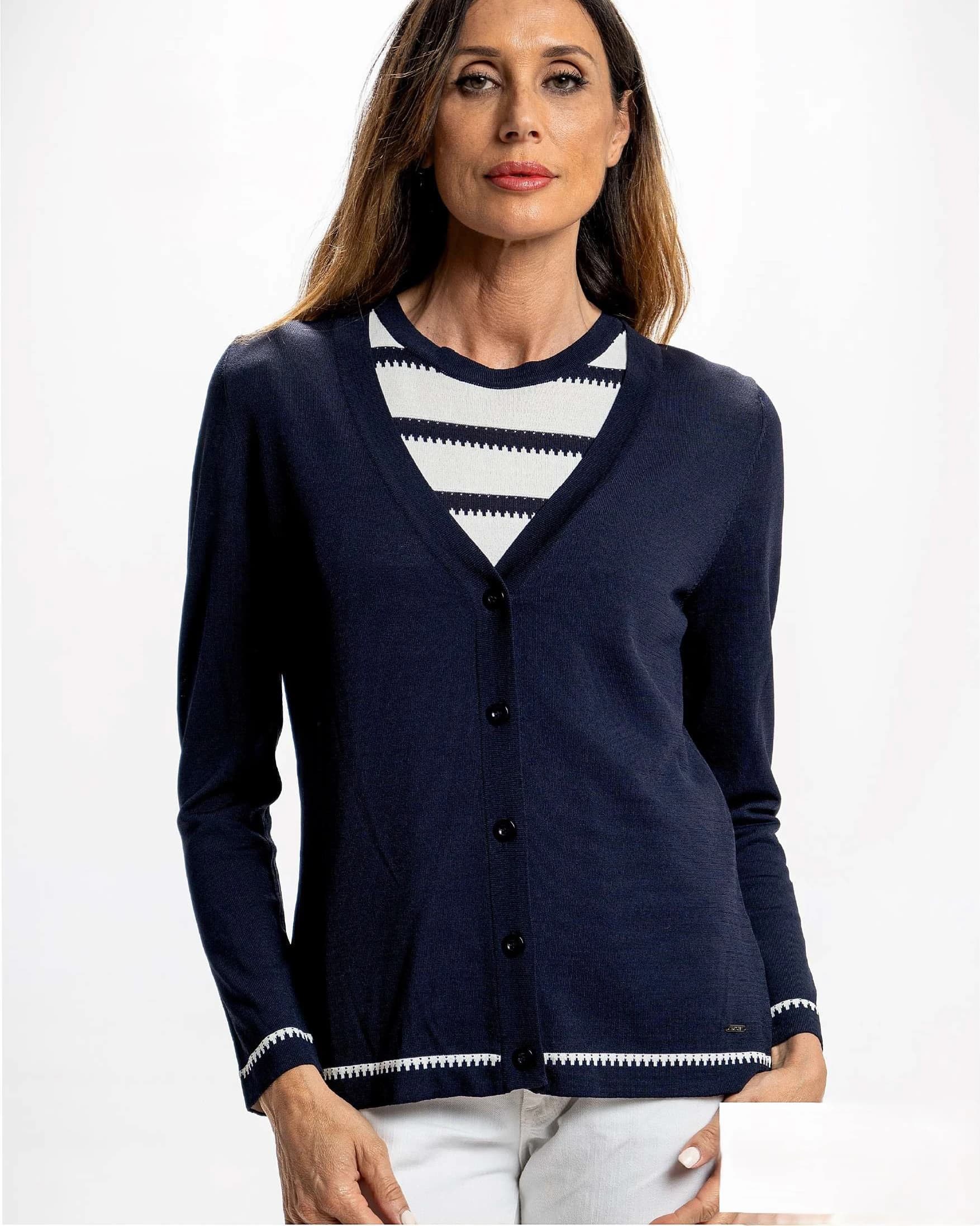 Conjunto "Brisa Marinera": Elegancia y Confort Absoluto - vista secundaria